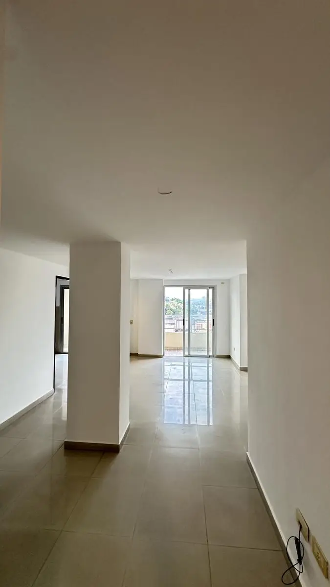 Departamento con balcón corrido y vista al cerro, San Miguel de Tucumán